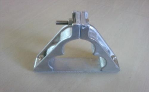 Trefoil Formation Cleater For Three Cables