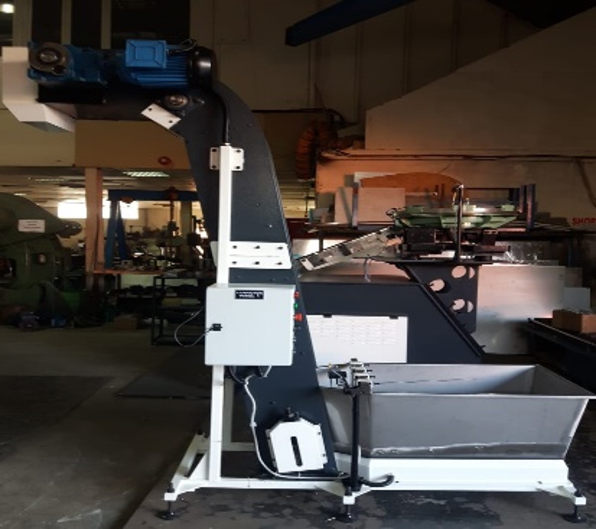 Nail Feeding Magnetic Conveyor